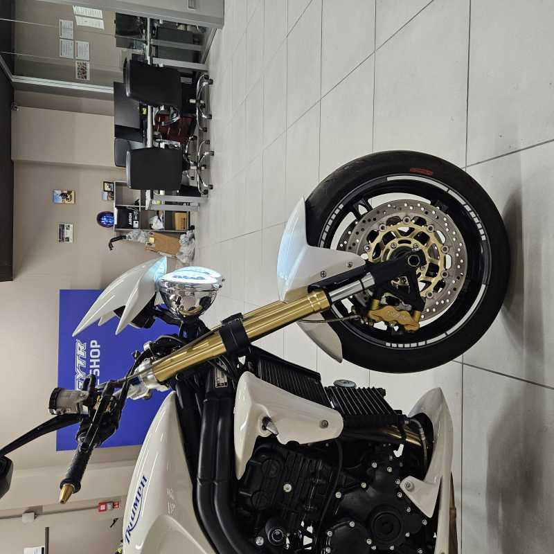 Triumph Speed Triple 1050 - 2005