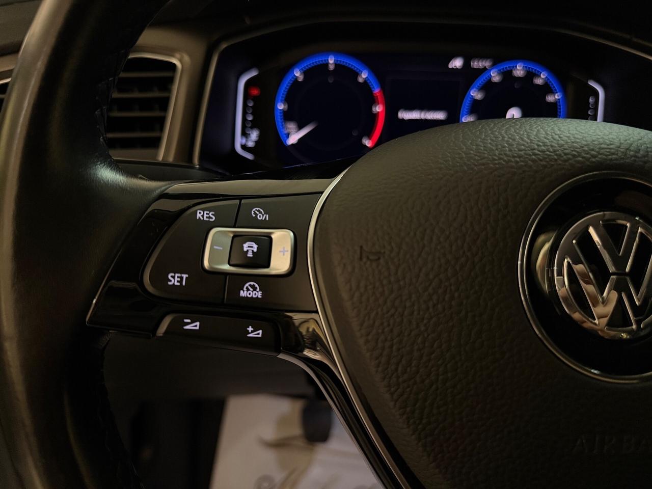 Volkswagen T-Roc 2.0 TDI SCR 4MOTION Advanced Blue