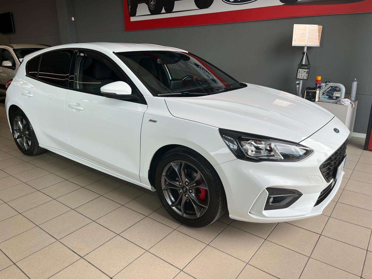 Ford Focus 1.0 EcoBoost 125 CV automatico 5p ST-Line
