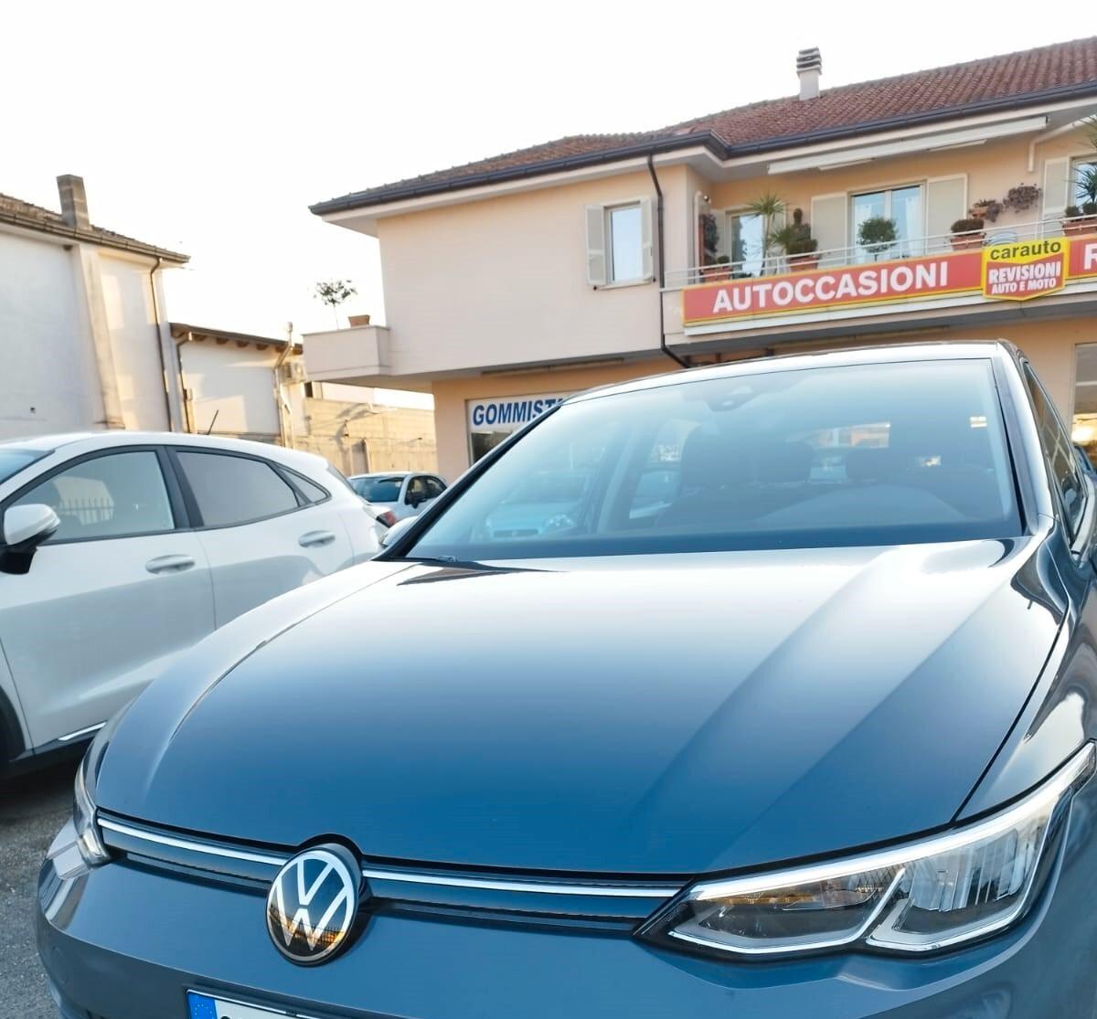 Volkswagen Golf 1.0 eTSI EVO DSG Life