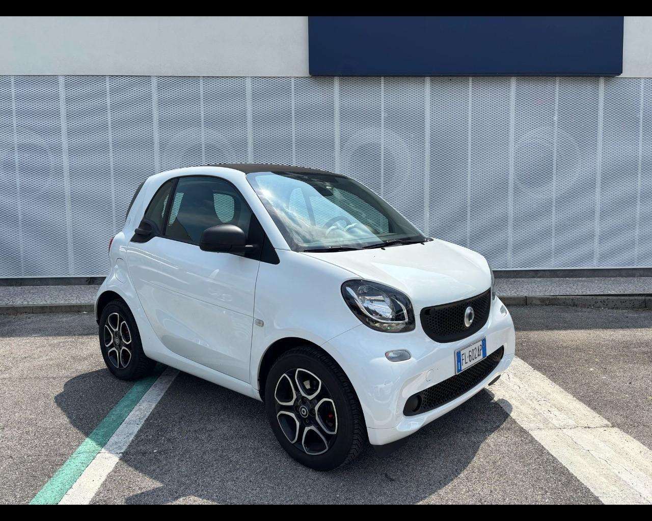 SMART FORTWO 1.0 BLACK PASSION