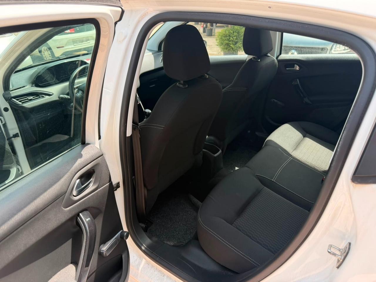 Peugeot 208 PureTech 82 Stop&Start 5 porte Allure