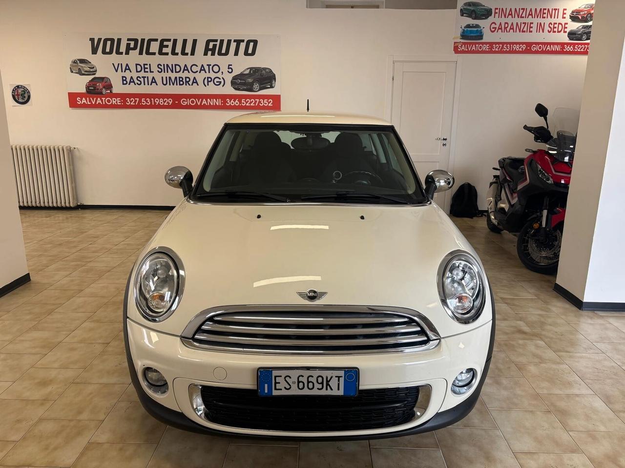 MINI COOPER ANNO 2013 DS 1.6 ADATTA NEOPATENTATI KM 218 MILA
