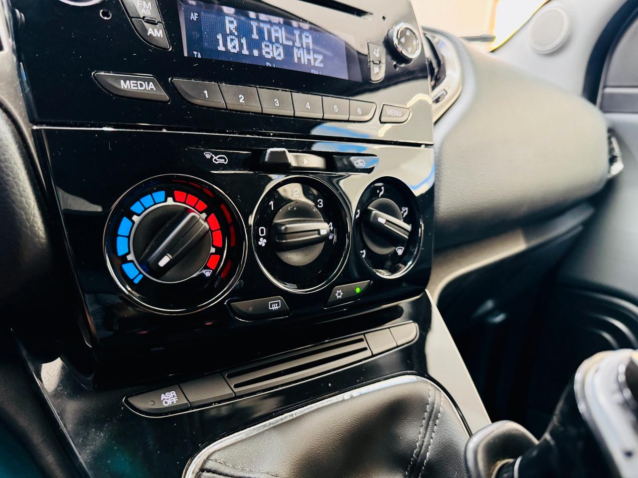 Lancia Ypsilon 1.2 BENZ/GPL 69 CV 5 porte