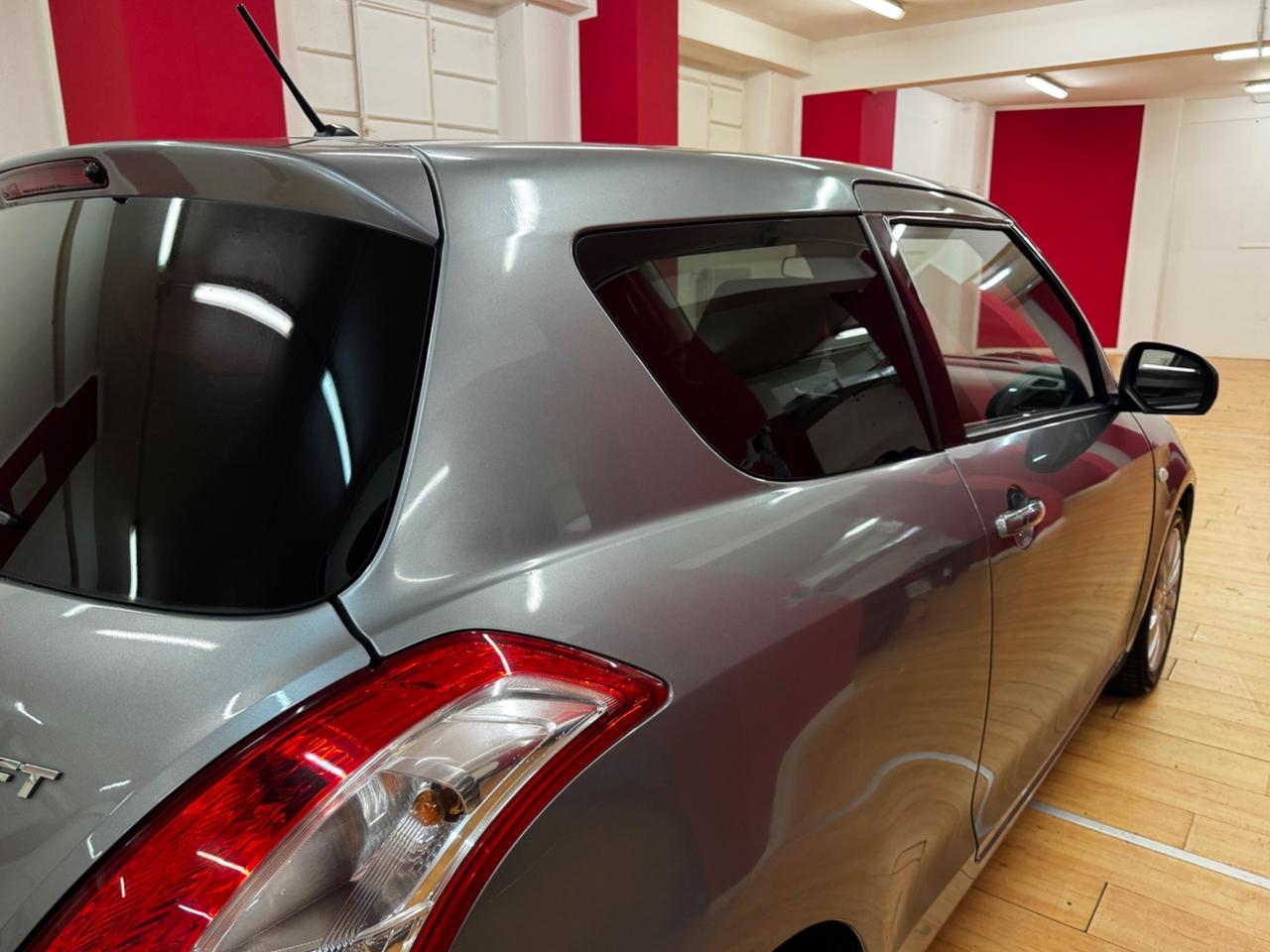 Suzuki Swift 1.2-3P-Gpl-Eu5-Automatica-Navi-Telef-Entra