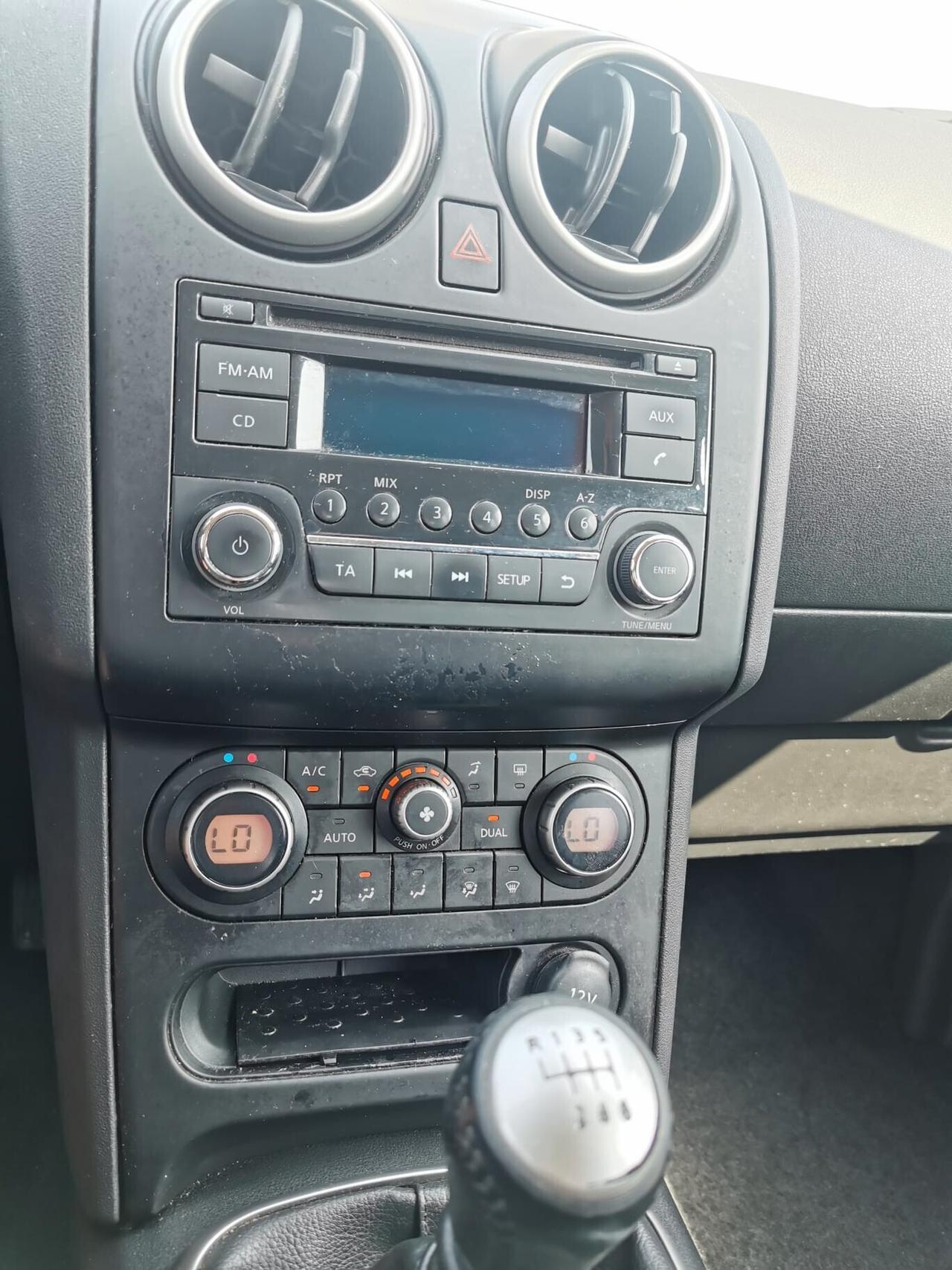 Nissan Qashqai 1.5 dCi DPF Tekna 2011