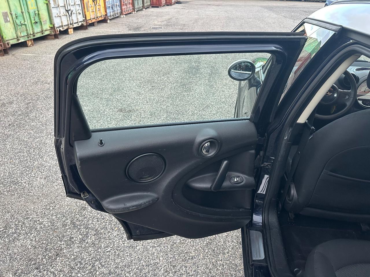 Mini Cooper Countryman 1.6 D blu/bianco