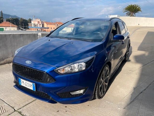 Ford Focus 1.5 TDCi 120 CV Start&Stop SW ST Line Business AUTOCARRO N1