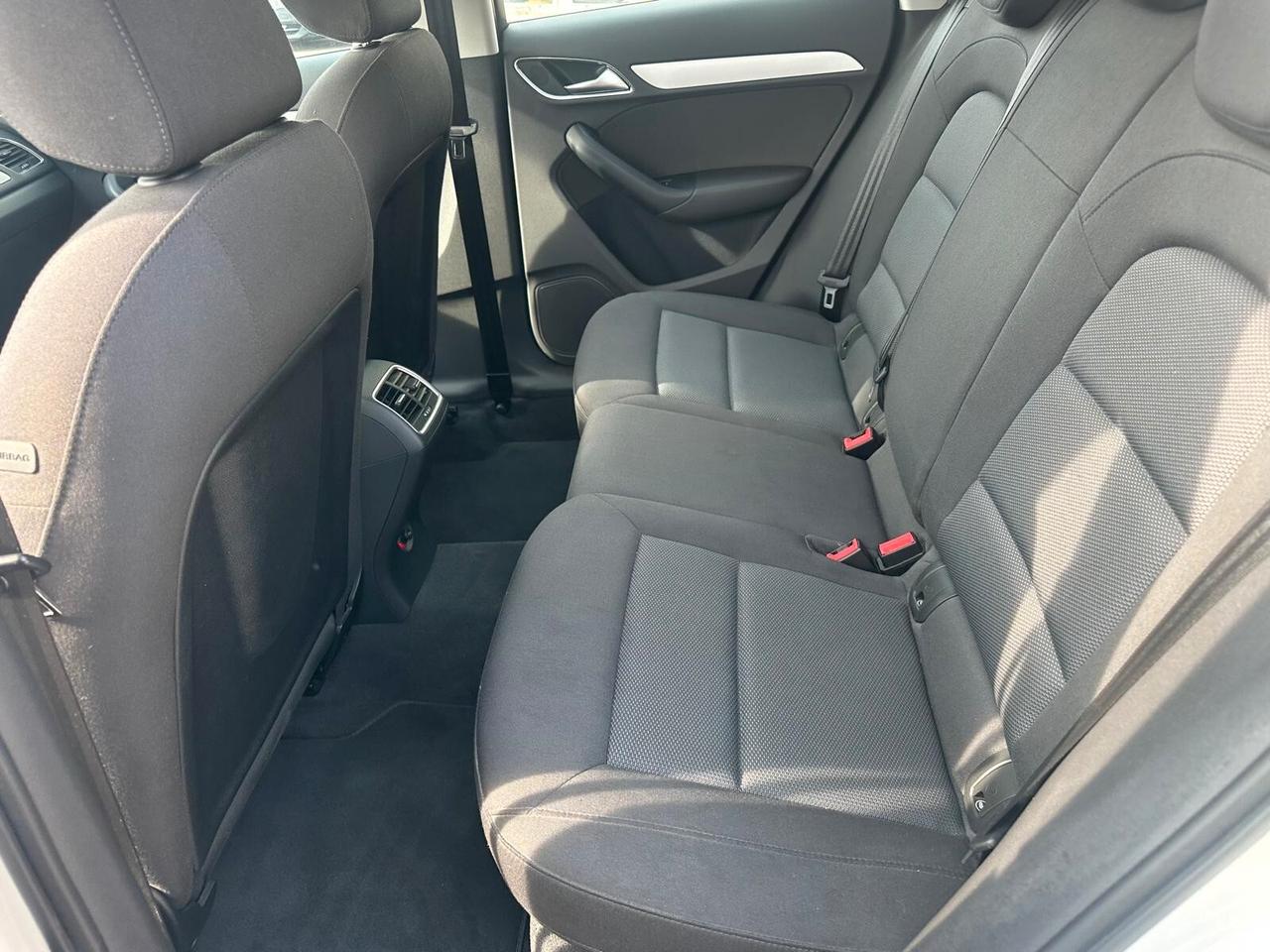 Audi Q3 2.0 TDI 150 CV Business