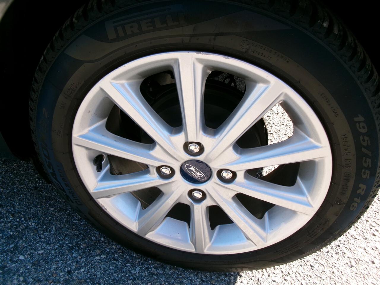 Ford Fiesta 1.0 Ecoboost 100 CV aut. 5 porte Vignale