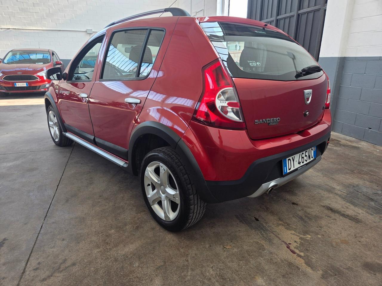 Dacia Sandero 1.6 8V Lauréate
