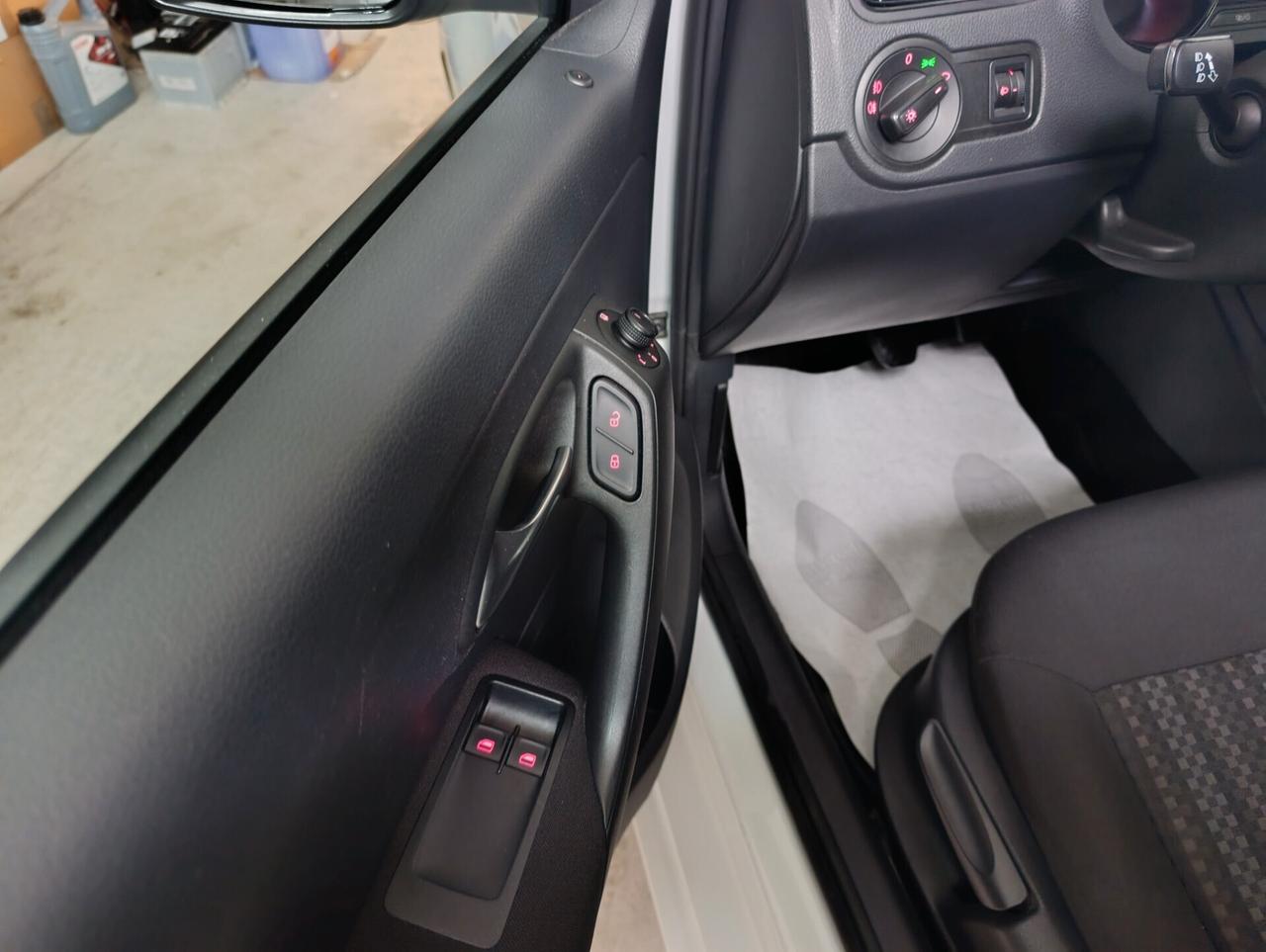 Volkswagen Polo 1.4 TDI 75cv 5p. Trendline - Uniproprietario