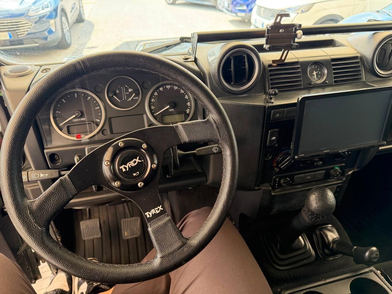 Land Rover Defender 2008 90 2.4 TD4