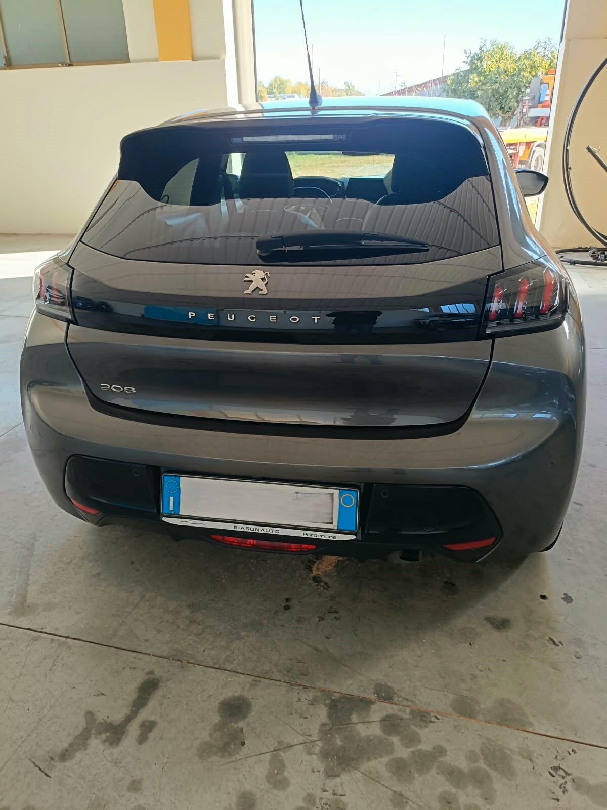 Peugeot 208 PureTech 100 Stop&Start EAT8 5 porte Allure