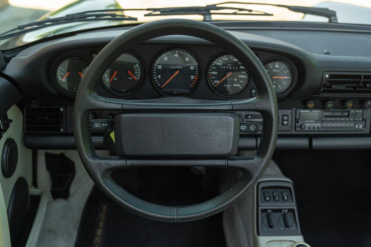 Porsche 964 (911) CARRERA 4 CABRIOLET - RDS01410