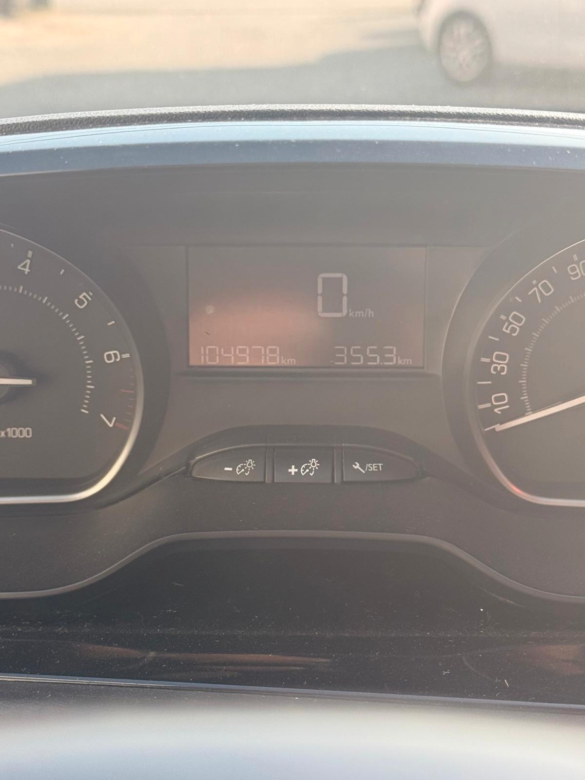 Peugeot 2008 1.2 benzina+Gpl