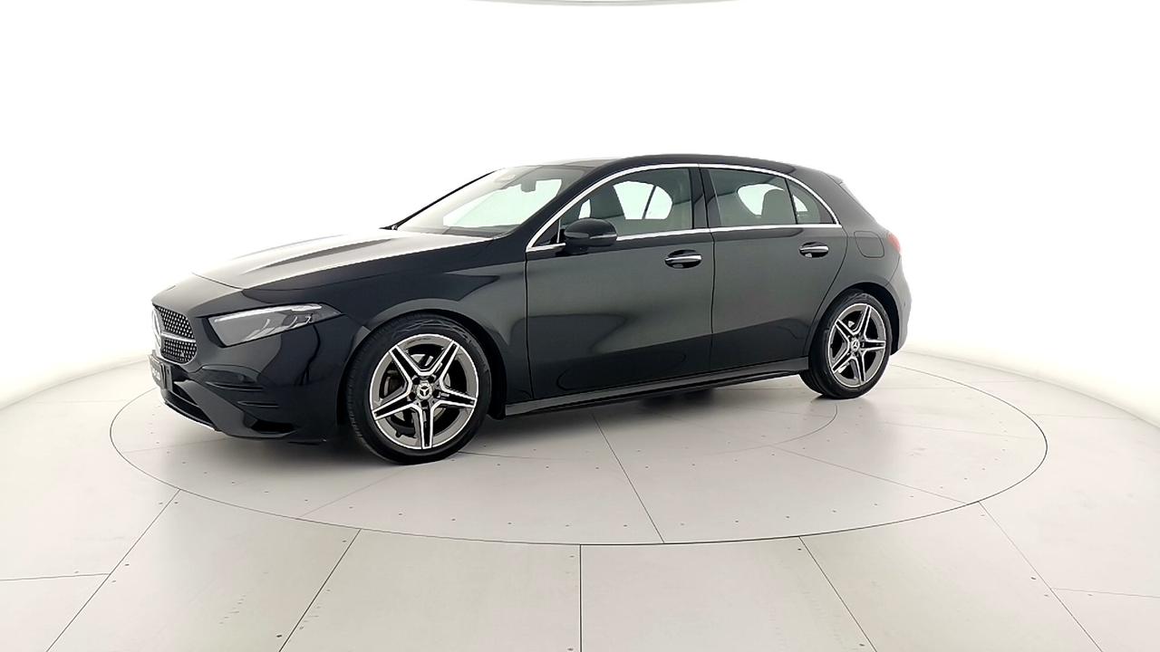 Mercedes-Benz Classe A - W177 2023 - A 200 d AMG Line Advanced Plus auto