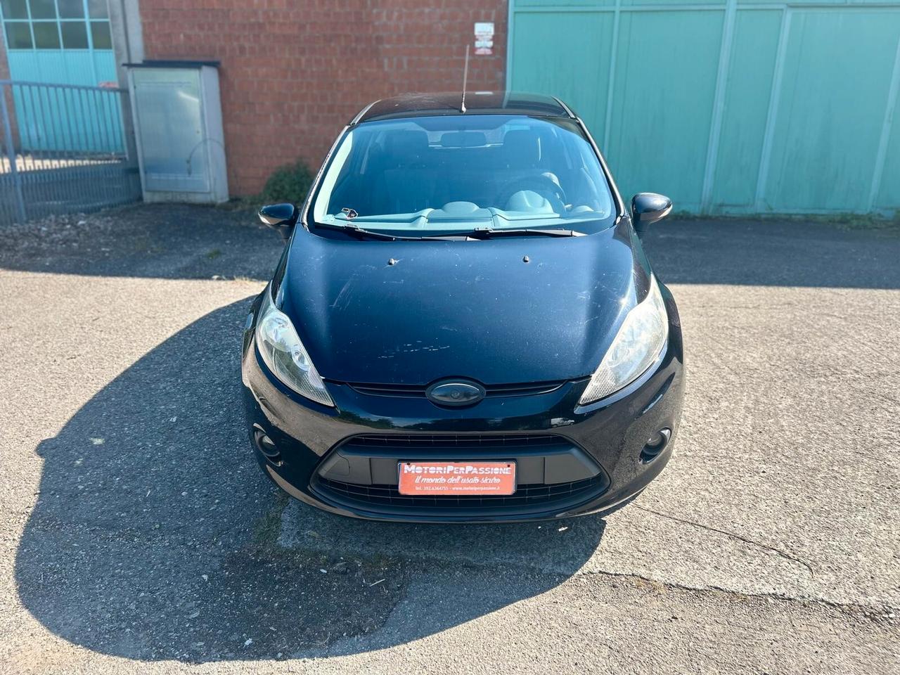 Ford Fiesta+ 1.4 TDCi 68CV 3 porte NEOPATENTATI