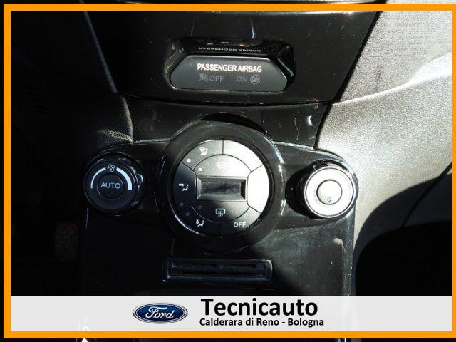 FORD Fiesta 1.5 TDCi 75CV 5 porte Titanium *NEOPATENTATO*