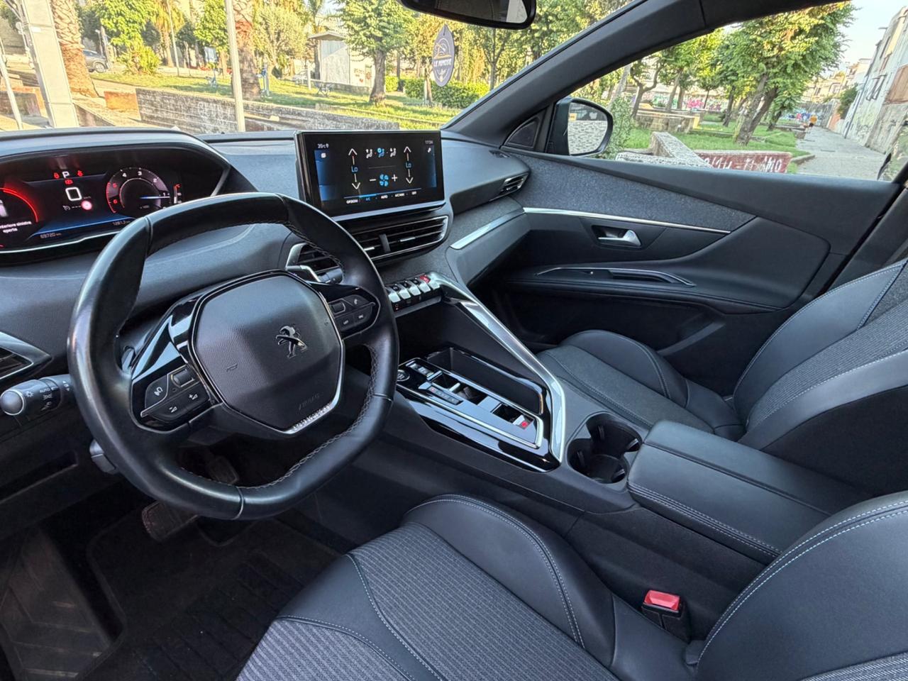 Peugeot 3008 BlueHDi 130 S&S EAT8 Allure Pack