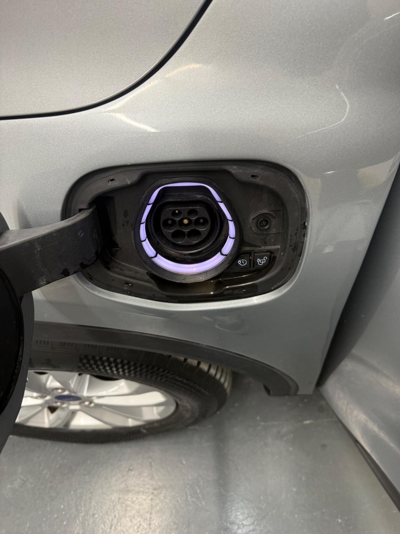 Ford Kuga 2.5 Full Hybrid 190 CV CVT 2WD Titanium Business