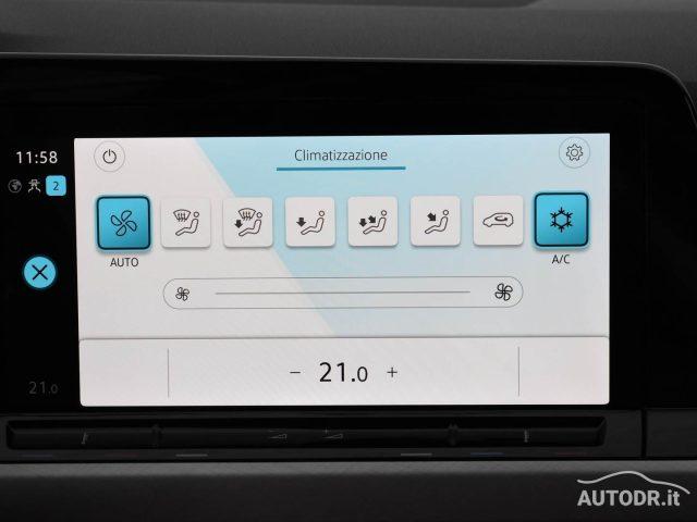 VOLKSWAGEN Golf Variant 2.0 TDI Life DSG Fari LED, App-Connect, ACC KM CER