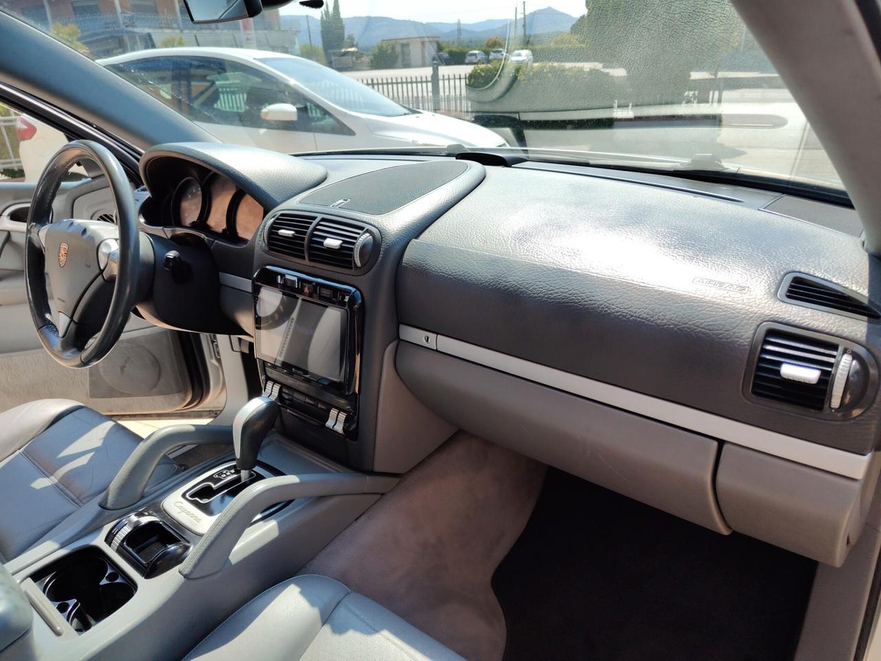 Porsche Cayenne 3.2 V6 cat