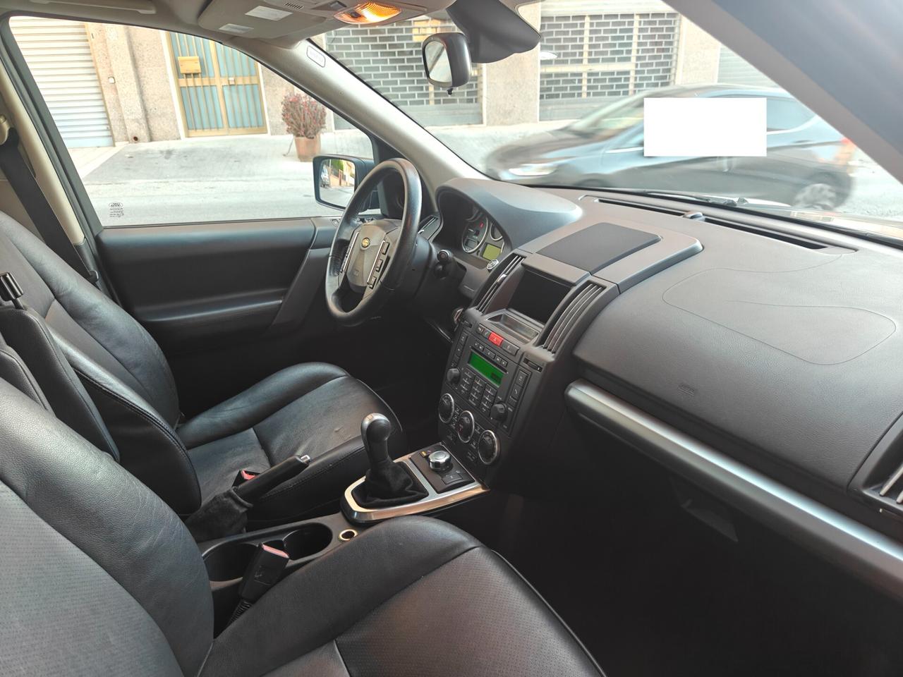 Land Rover Freelander 2 2.2 TD4 Anteriore