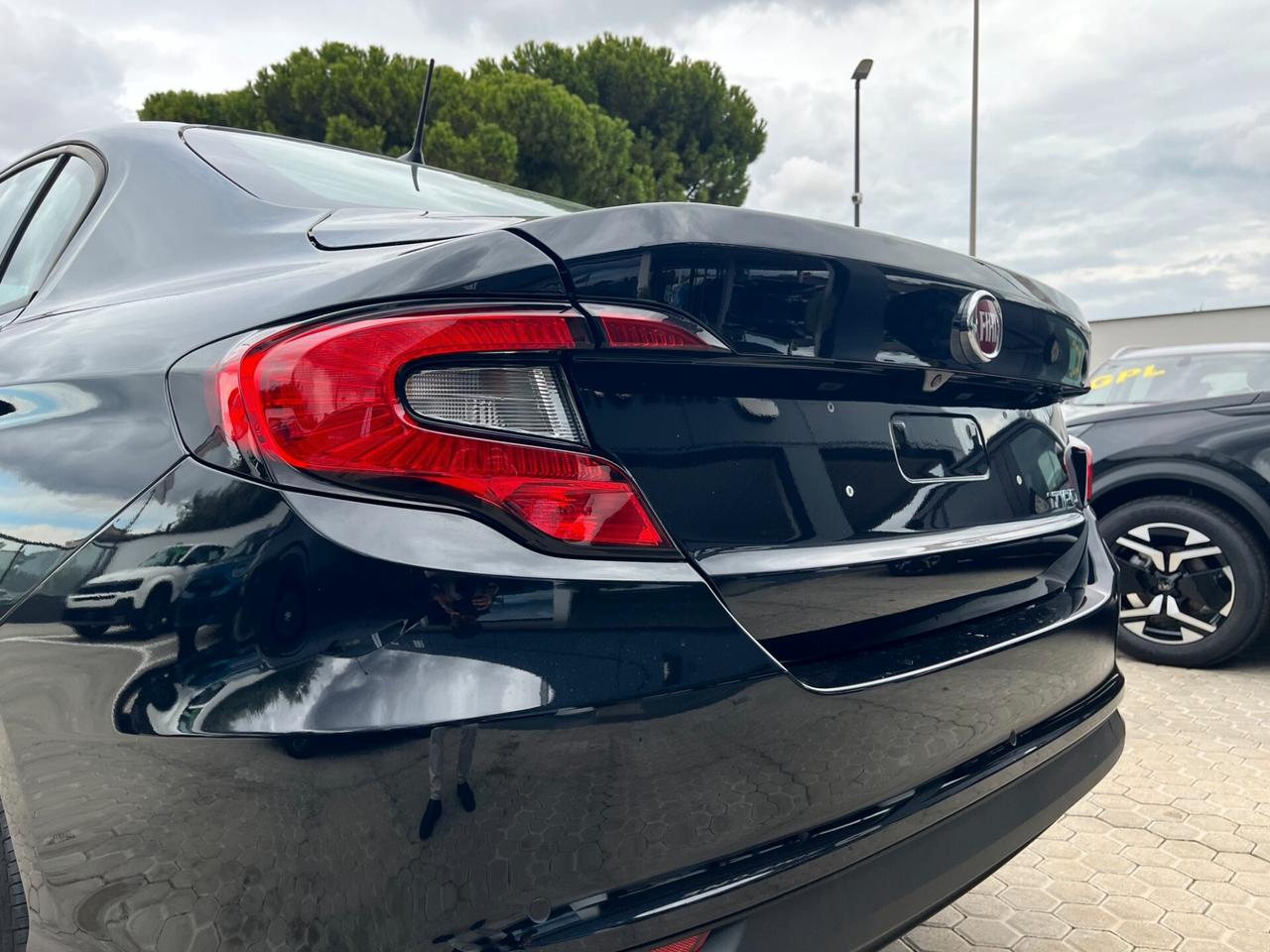 Fiat Tipo 1.6 Mjt S&S 4 porte Km0