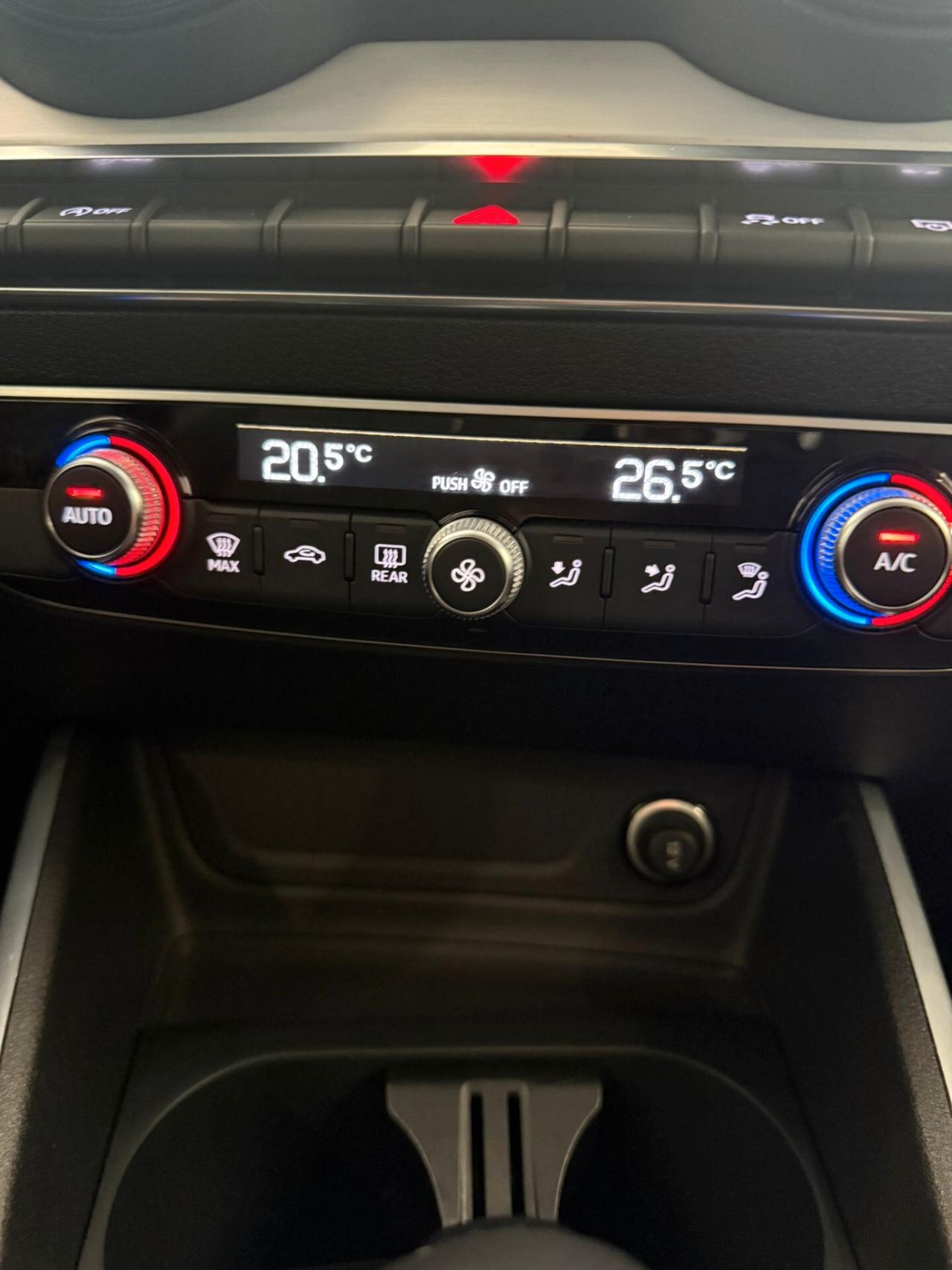 AUDI Q2 1.6 DIESEL TOTAL BLACK 80.000KM