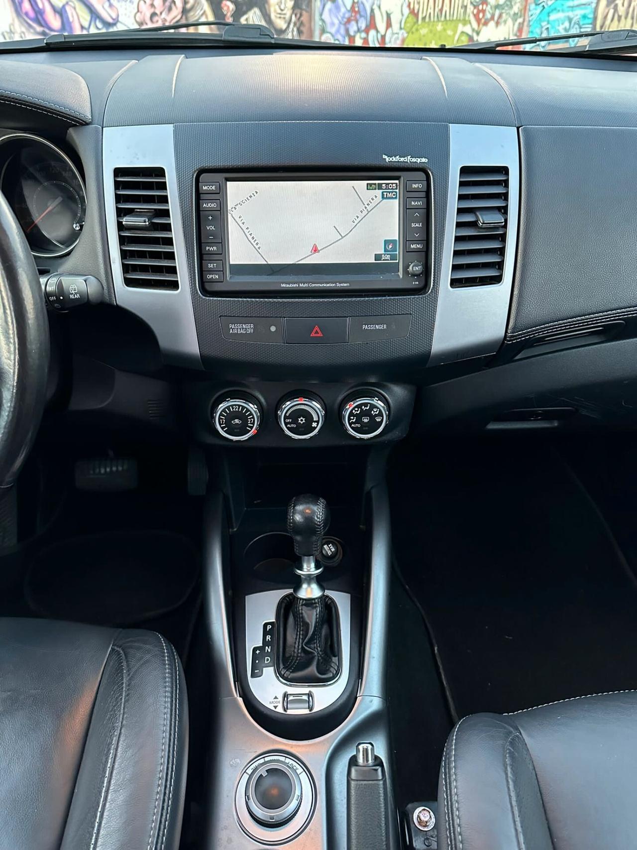 Mitsubishi Outlander 2.2 DI-D Intense DPF