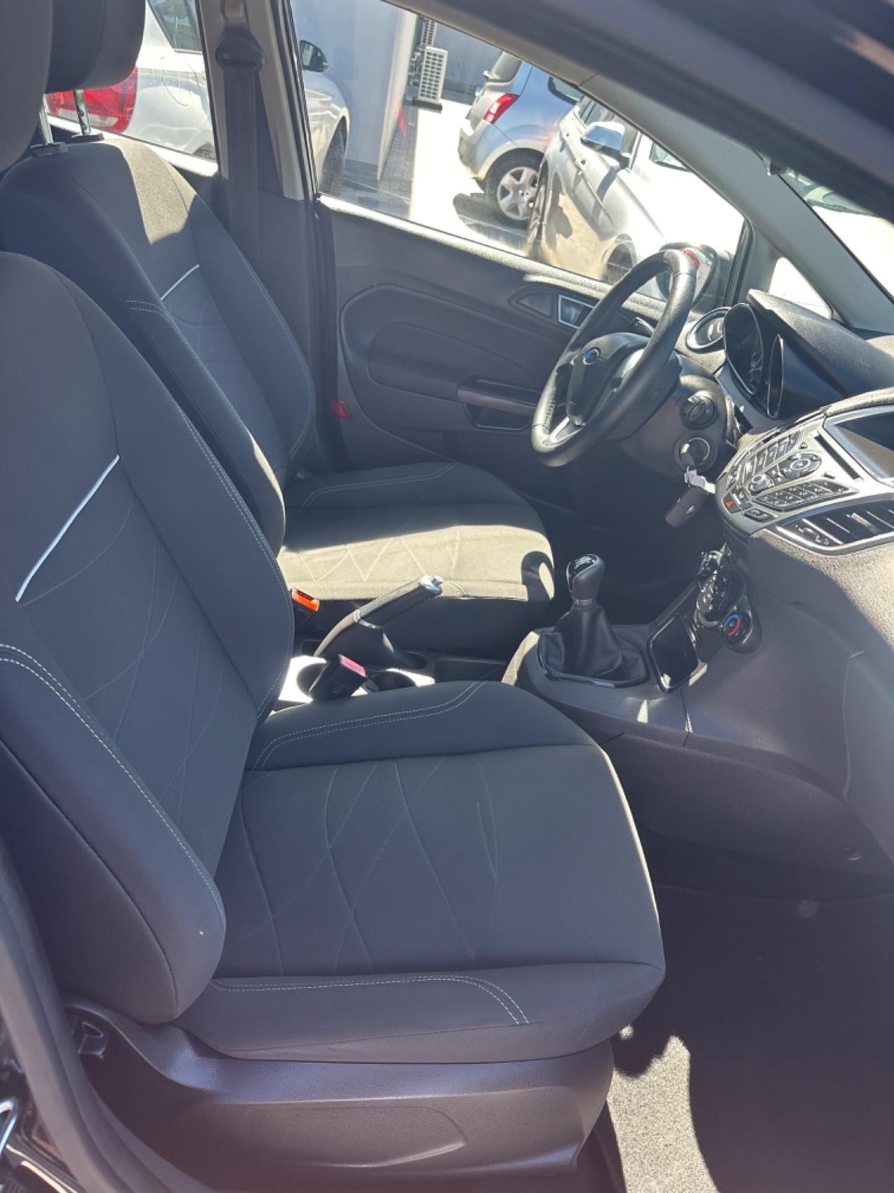 Ford Fiesta 1.5 TDCi 75CV 5 porte Titanium