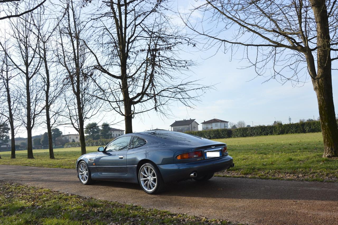 Aston Martin DB Vantage