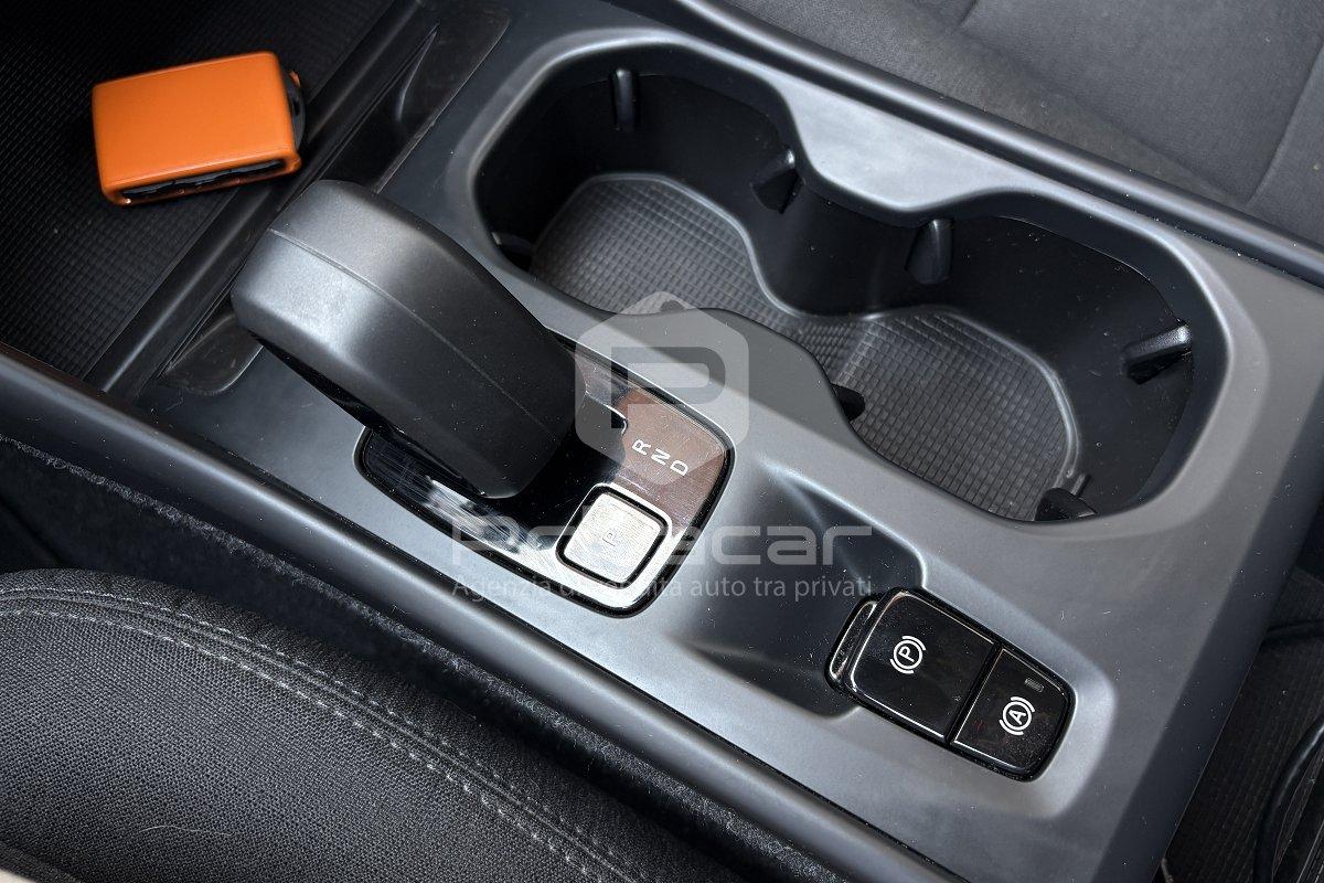 VOLVO XC40 B3 automatico Essential N1