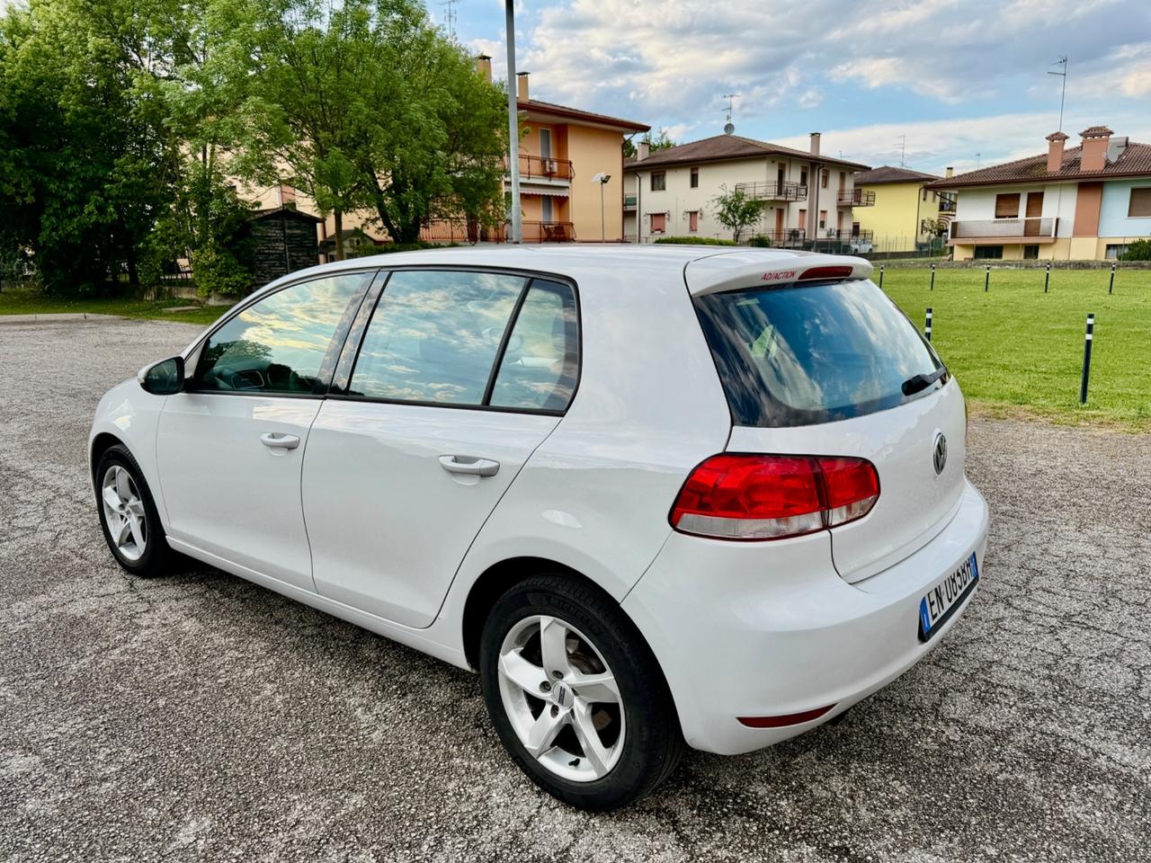 Volkswagen Golf 1.6 TDI DPF 5p. Highline