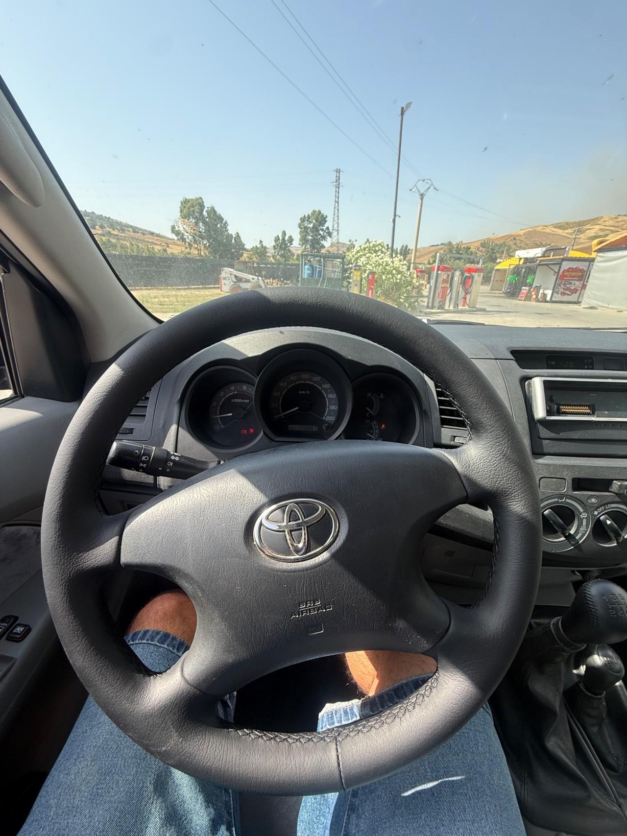 Toyota Hilux 2.5 D-4D 4WD 2p. Extra Cab DLX