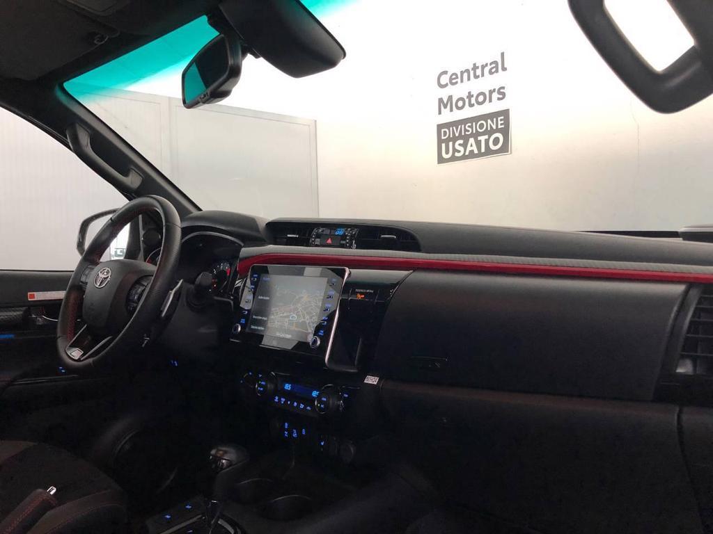 Toyota Hilux Double Cab 2.8 D GR Sport 4WD A/T