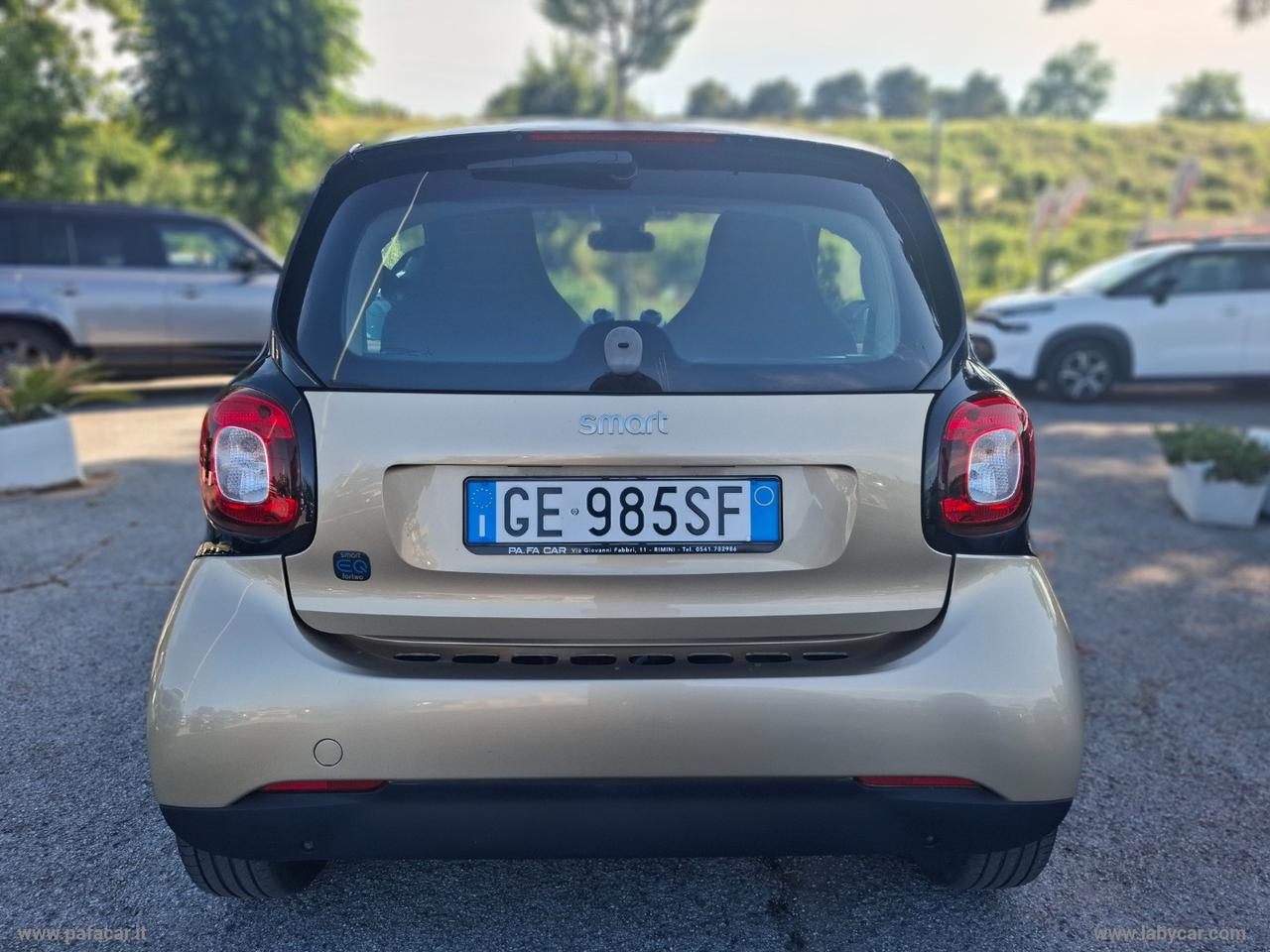 SMART fortwo EQ Parisblue