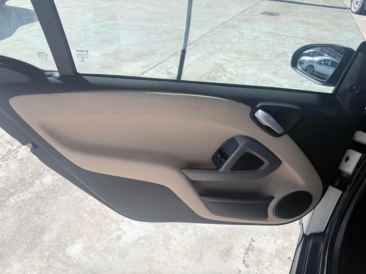Smart ForTwo 1000 52 kW coupé limited one