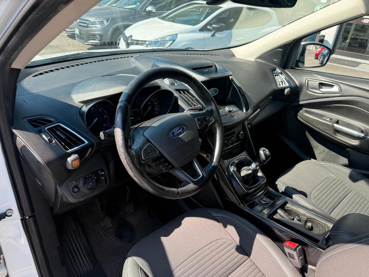 Ford Kuga 1.5 TDCI 120 CV S&S 2WD Titanium