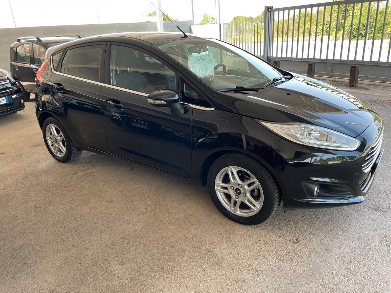 Ford Fiesta 1.4 5 porte Bz.- GPL