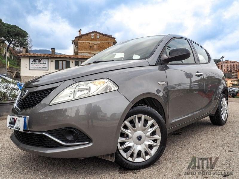 Lancia Ypsilon 1.2 69 CV 24 MESI DI GARANZIA-OK NEOPATENTATI-AUX-USB