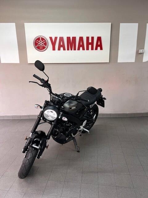 Yamaha XSR 125 lunar grey
