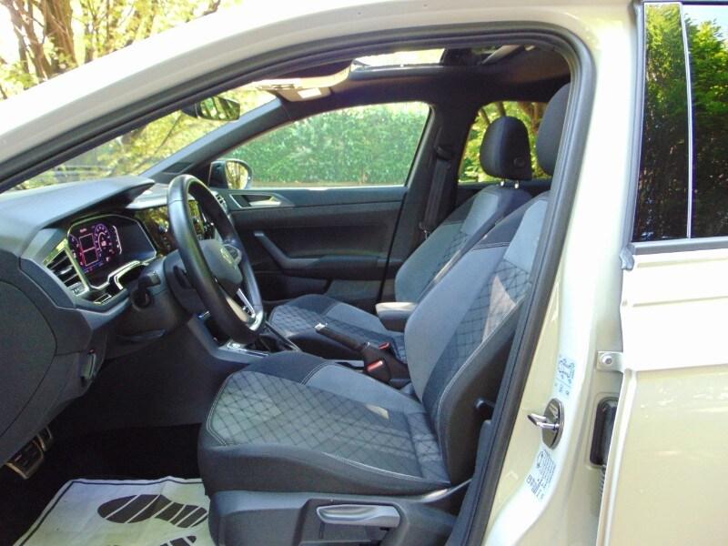 VOLKSWAGEN Taigo Taigo 1.0 TSI 110 CV DSG R-Line