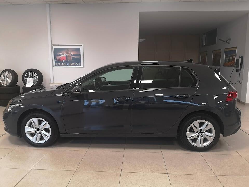 Volkswagen Golf 1.0 TSI EVO Life 81 KW 32.517 KM