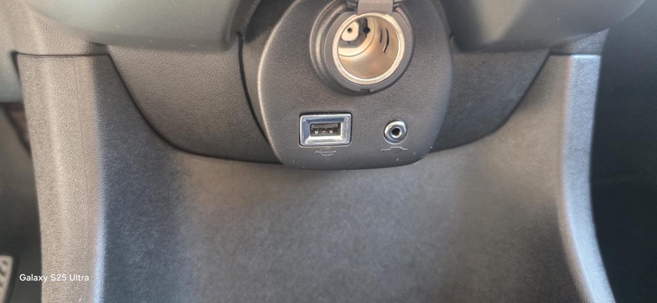 Peugeot 108 1.0 benzina Neopatentati