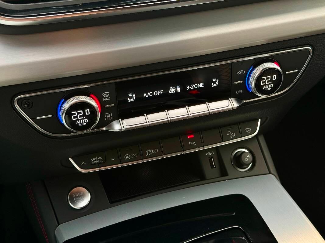 Audi Q5 Sportback 40 2.0 tdi mhev 12V S line quattro s-tronic