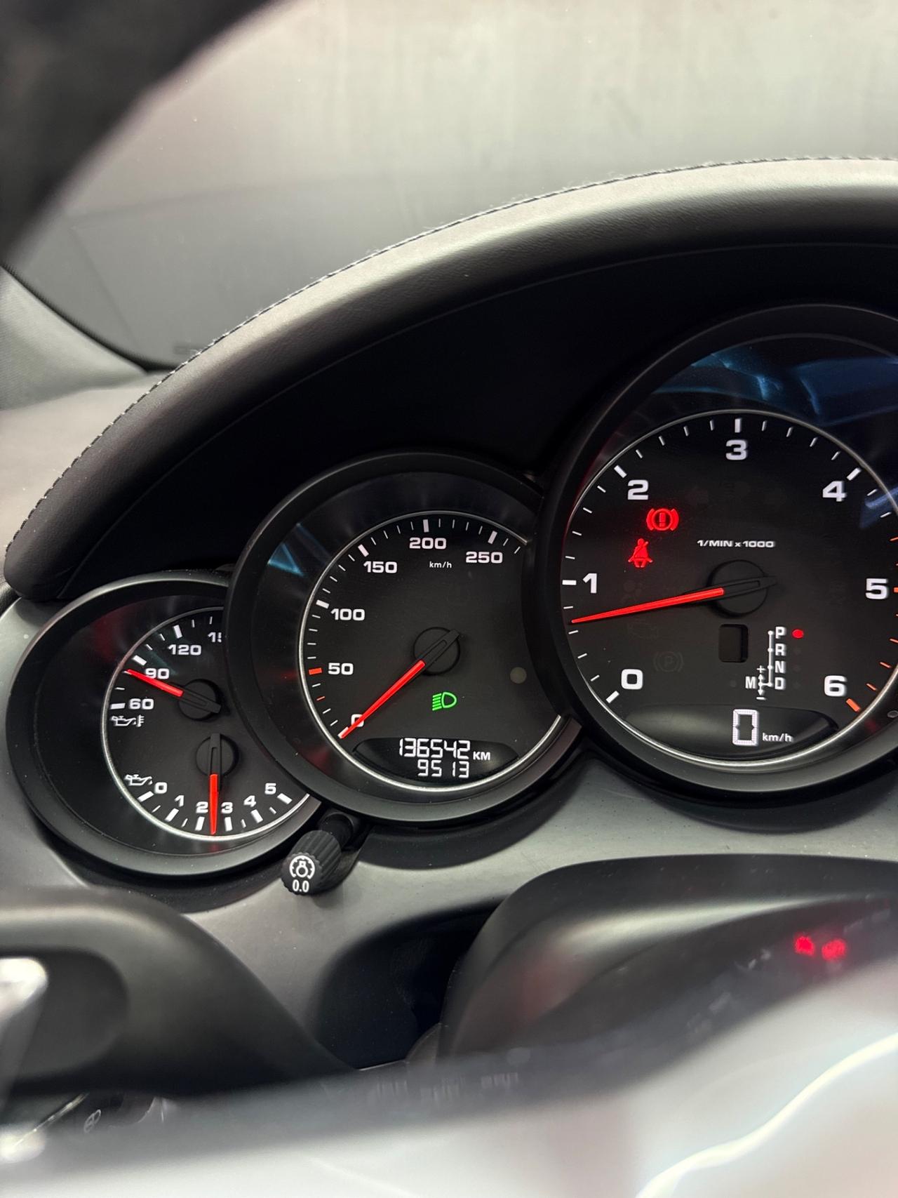 Porsche Cayenne 3.0 Disel V6 IPER FULL