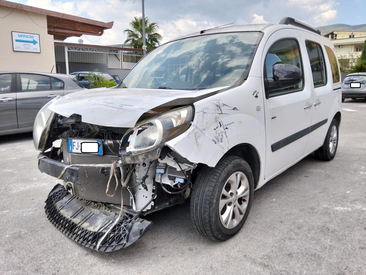 Renault Kangoo 1.5 dCi 90cv 2017 SINISTRATO