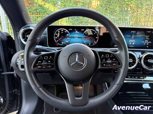 MERCEDES-BENZ CLA 180 d Coupe TELECAMERA POST CERCHI 19' AMG IVA ESPOSTA